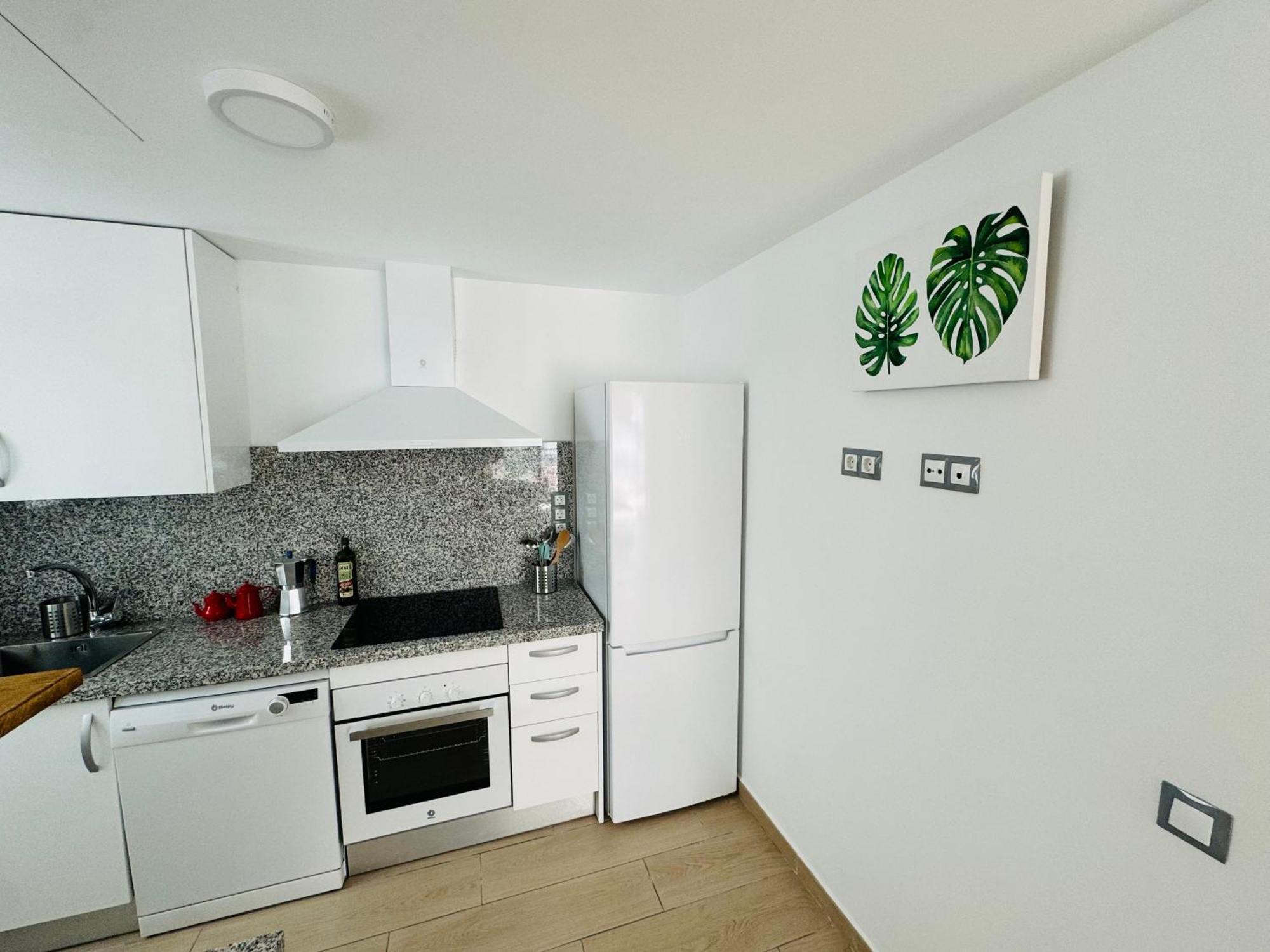 Appartamento Parking Privado! Sol Y Mar Tu Hogar En La Costa Estepona Esterno foto
